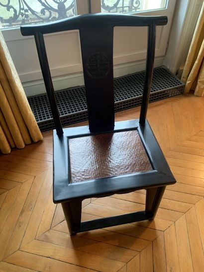 CHINA - 20th century
Set of six chairs in...