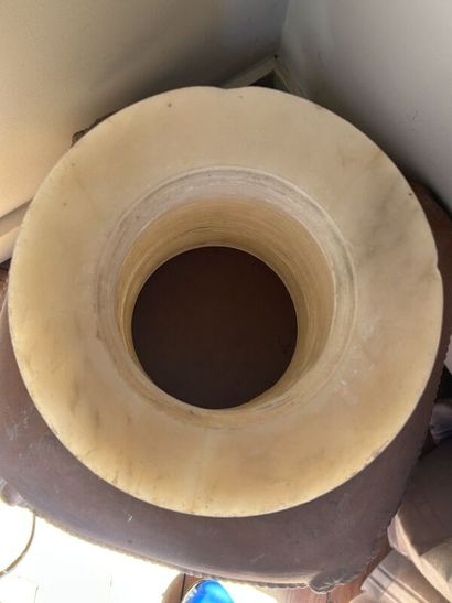 Decorative alabaster column
Size: H 35 -...