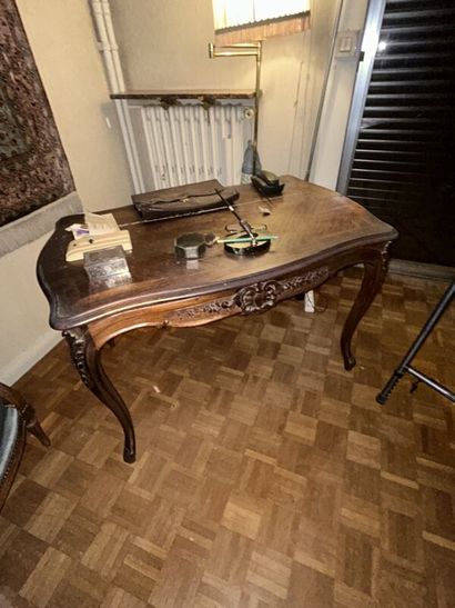 Desk table in natural wood 
H. 73 x W. 116...