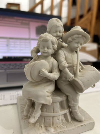 Group of children in bisque 
Modern work
Damage...