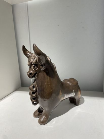 Stylized bull in stained wood
H.20cm