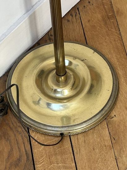 Brass reading lamp with twist system
H 170...