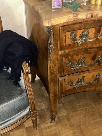Large veneered chest of drawers opening to...
