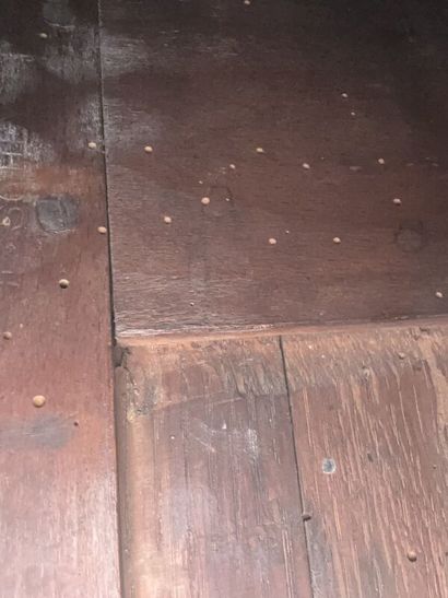Small veneered child's secretary,
Cut-edge...