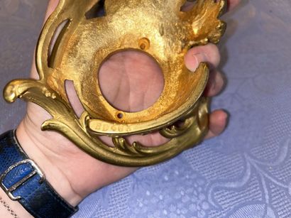 BD ?
Gilded bronze inkwell decorated with...