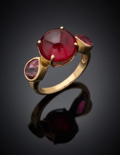BAGUE en or jaune (585‰) 14 carats, serti...