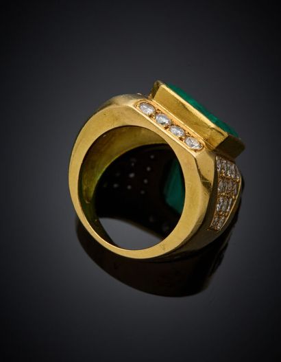 Importante BAGUE en or jaune (750‰) serti...
