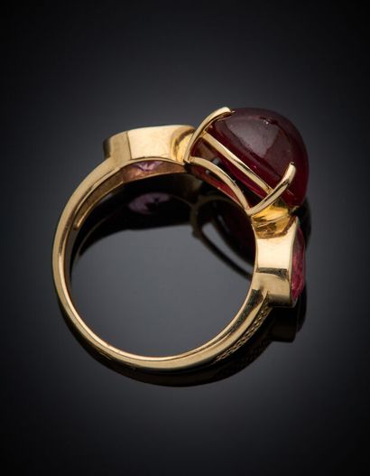 BAGUE en or jaune (585‰) 14 carats, serti...