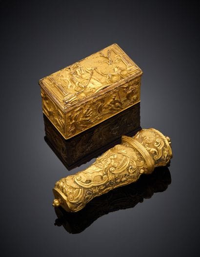 NECESSAIRE de BEAUTE et BOITE rectangulaire...