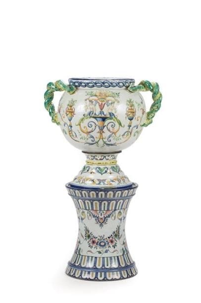 Vasque sur sellette en faience italienne...