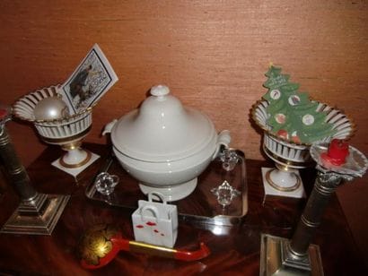 Lot : deux coupes ajourées en porcelaine...