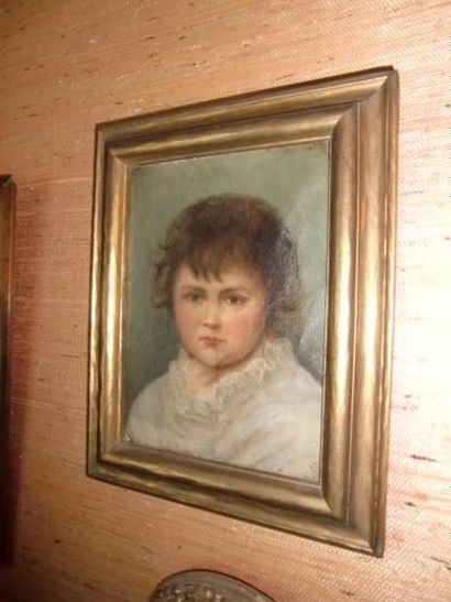 Ecole XIXème 
Portrait de jeune garçon
Huile...