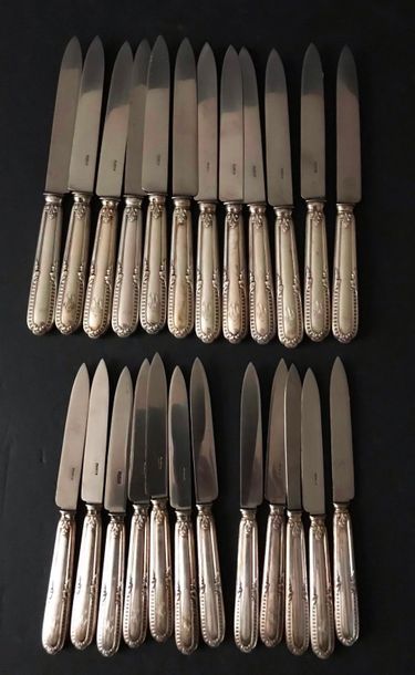 Série de 24 couteaux comprenant 12 grands...
