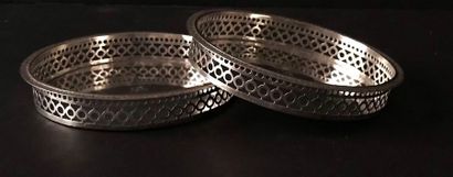 Paire de dessous de bouteille en argent 950...