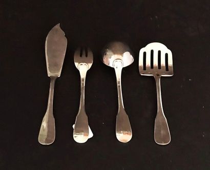 Service à hors d'oeuvre de 4 pièces en argent...