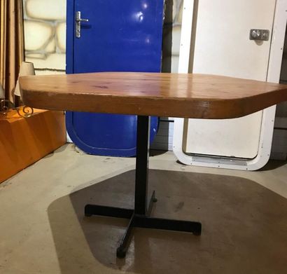 Charlotte PERRIAND : Hexagonal table Les...