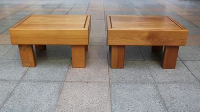Regain : 2 coffee tables 

elm

Circa 1970

H36...