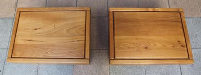 Regain : 2 coffee tables 

elm

Circa 1970

H36...