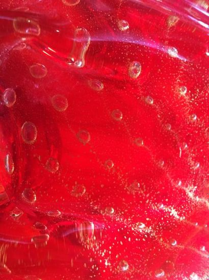 A Dona: Pair of empty red pockets

Murano...