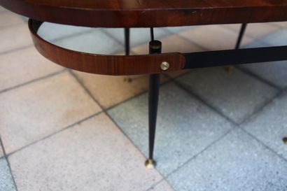Gio Ponti : Oval coffee table

Mahogany

Circa...