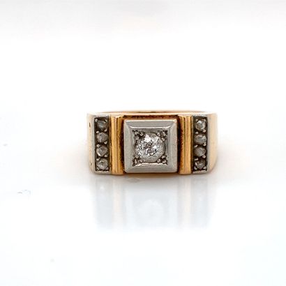 BAGUE en or, platine, et diamants
Gold (750‰)...