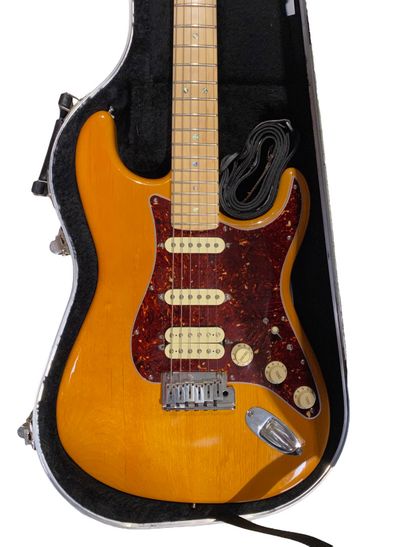 Guitare électrique Solidbody FENDER, modèle...