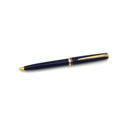 STYLO ROLLER BILLE MONTBLANC model GENERATION
Blue...