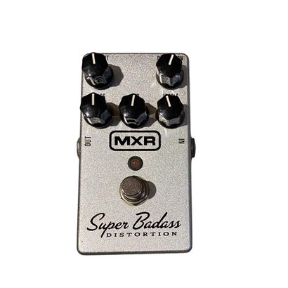 MXR effect pedal, super badass distortion...
