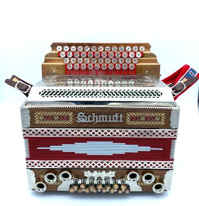 * SCHMIDT/WEINITZEN Styrian Accordion
46...
