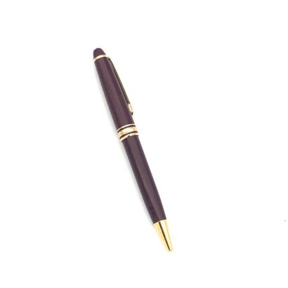 STYLO BILLE MONTBLANC Meisterstuck 164
Résine...