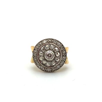 BAGUE en or, platine et diamants
Gold (750‰)...