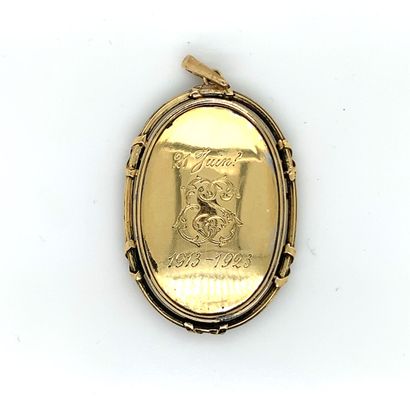 PENDENTIF en or
Gold (750‰) 