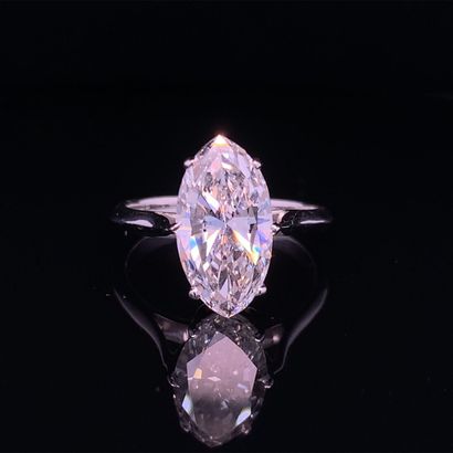 BAGUE solitaire en or gris et diamant
White...