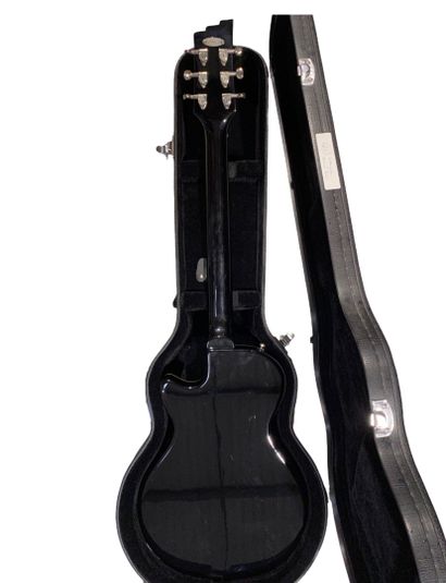 Guitare électrique Solidbody DUESENBERG,...
