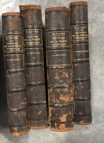 Ensemble de livres
Set of about 18 volumes...