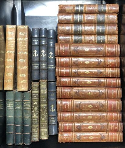 Ensemble de volumes divers 
Set of about...
