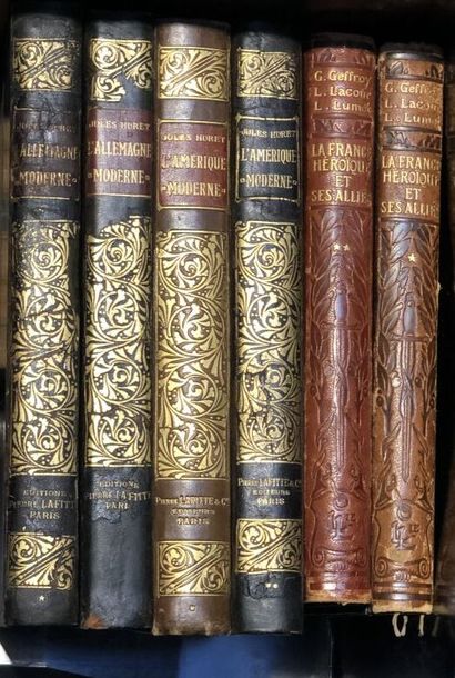 Ensemble de volumes divers 
Set of about...