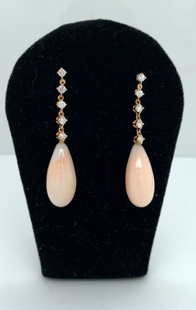 Paire de BOUCLES D'OREILLES en or (750‰),...