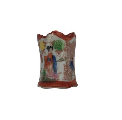 Set of Asian objects including:
-a lot of...