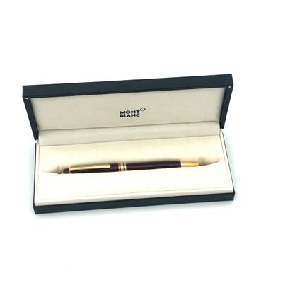 STYLO BILLE MONTBLANC Meisterstuck 164
Résine...