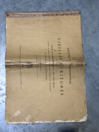 Ensemble de volumes divers dont volumes sur...