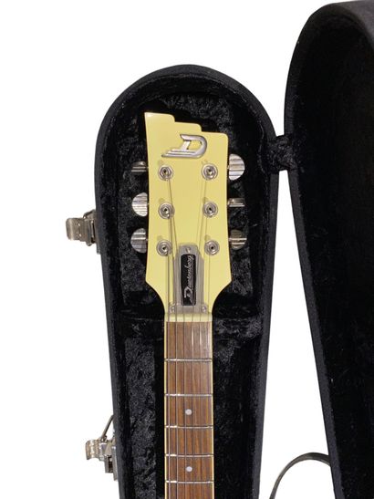 Guitare électrique Solidbody DUESENBERG,...