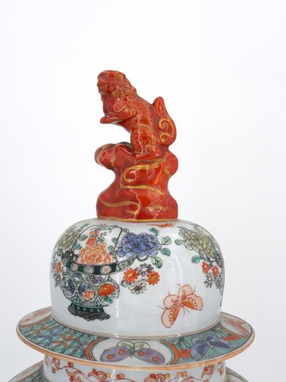 SAMSON - Early 20th century
Covered porcelain...