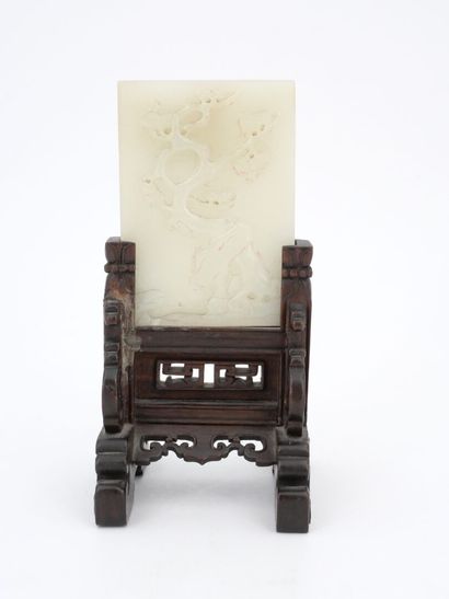 CHINA - Early 20th century
Small jade (nephrite)...