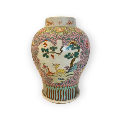 CHINA - QIANLONG period (1736 - 1795)
Polychrome...