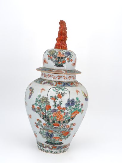 SAMSON - Early 20th century
Covered porcelain...