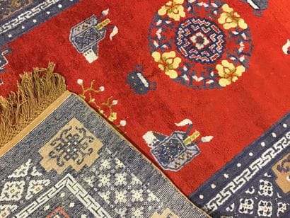 En soie, Chine. 
Chine. 
Milieu XXème. 
Velours...