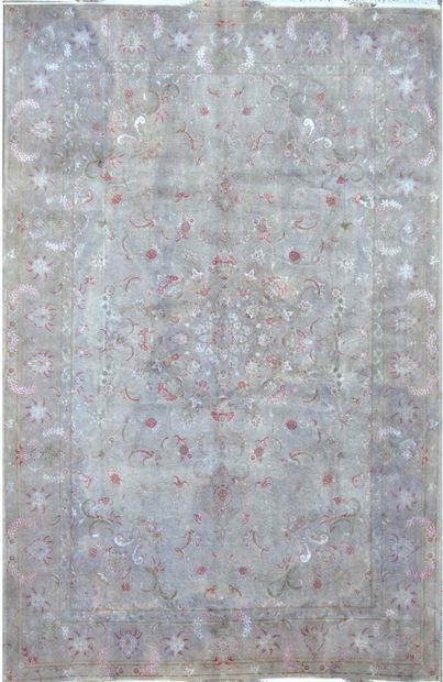 Original, fin et grand tapis Tabriz, Iran
Original,...
