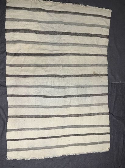 Lot de 5 Kilims. 
Lot de 5 kilims comprenant...