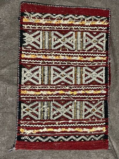 Lot de 5 Kilims. 
Lot de 5 kilims comprenant...